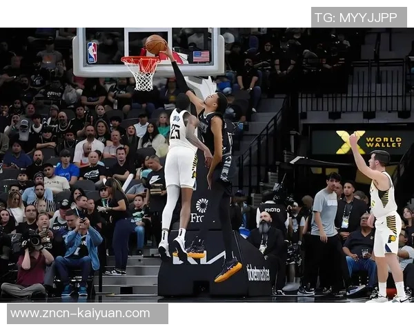 文班亚马砍下24分15板表现惊艳马刺新赛季比赛引发广泛关注