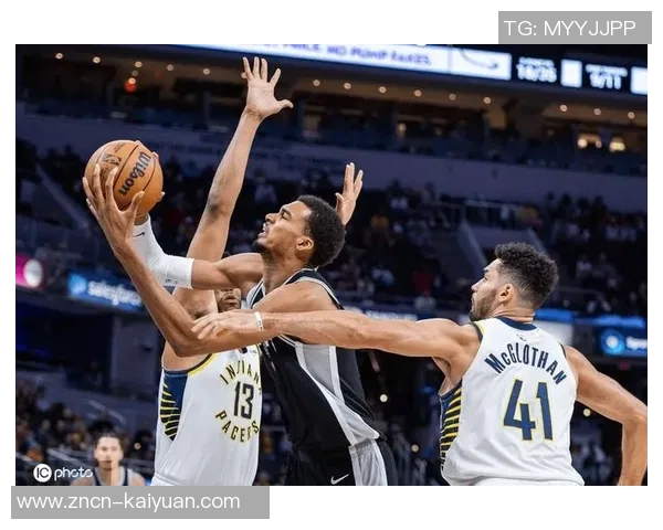 文班亚马高效砍下31分13板却因疑似受伤提前退赛但愿无碍